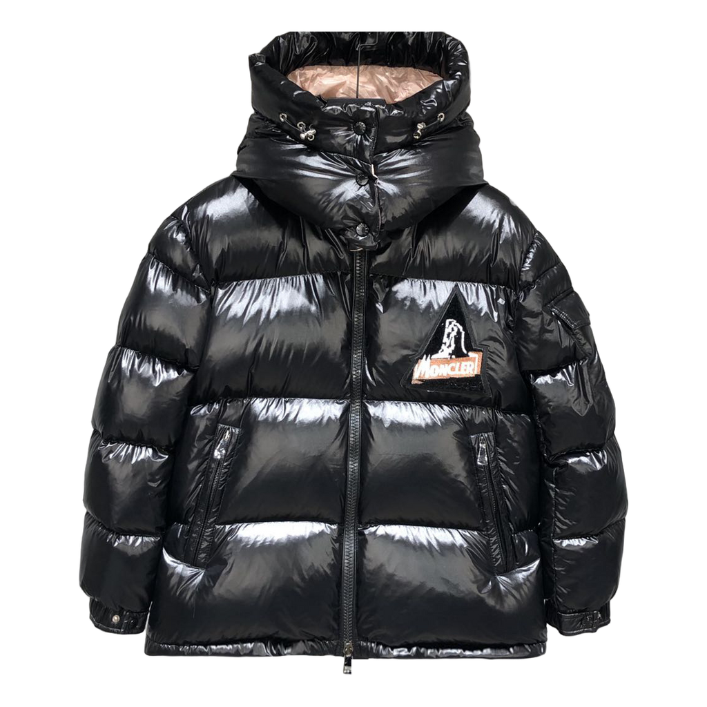Moncler Mountain-Badge Glossy Short Down Puffer Jacket – Black